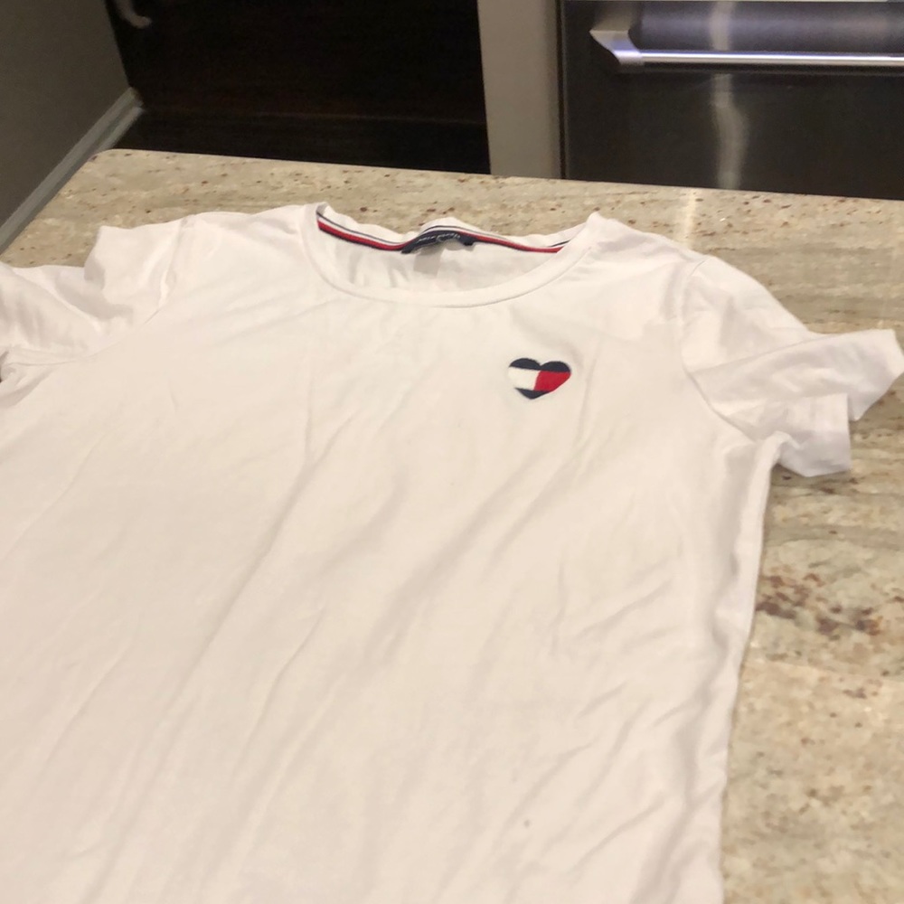 Tommy Hilfiger shirt - Picture 2 of 4